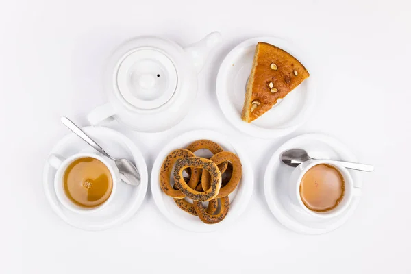 茶托和派当早餐 — 图库照片