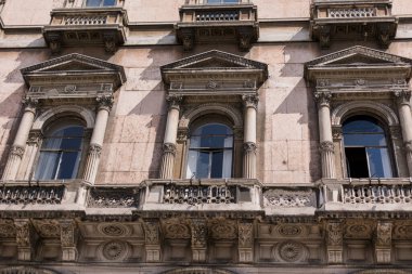 Milano 'da bir İtalya, Milano Duomo Katedrali' nde gökyüzü. Kimse boş değil.