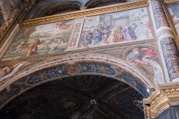 Plafond Voûté Avec Peinture Dans Vieille Église Catholique Italie — Photo