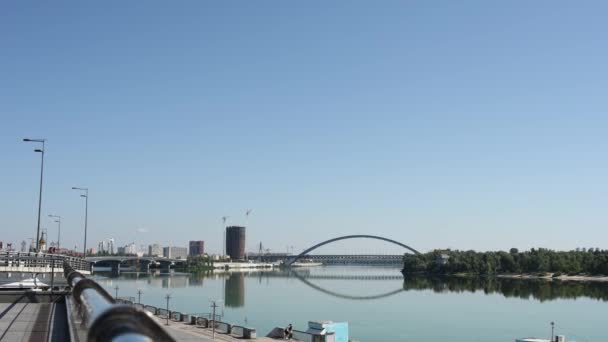 Bridge Dnieper River Kyiv Ukraine — Vídeo de stock