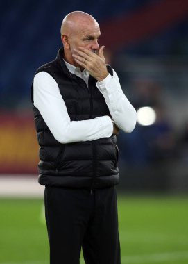 ROME, İtalya - 31.10.2021: STEFANO PIOLI (MIL) İtalyan Serisi 'nde WARM UP AS ROMA - AC MILAN arasında Roma Olimpiyat Stadyumu' nda oynanan bir futbol maçı.