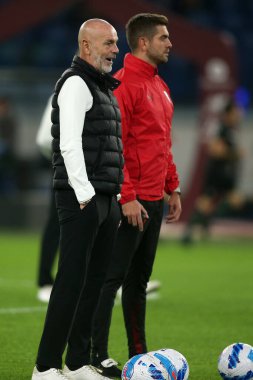 ROME, İtalya - 31.10.2021: STEFANO PIOLI (MIL) İtalyan Serisi 'nde WARM UP AS ROMA - AC MILAN arasında Roma Olimpiyat Stadyumu' nda oynanan bir futbol maçı.