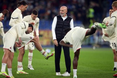 ROME, İtalya - 31.10.2021: STEFANO PIOLI (MIL) İtalyan Serisi 'nde WARM UP AS ROMA - AC MILAN arasında Roma Olimpiyat Stadyumu' nda oynanan bir futbol maçı.
