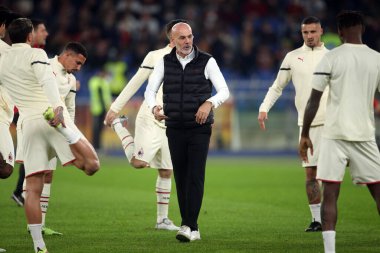 ROME, İtalya - 31.10.2021: STEFANO PIOLI (MIL) İtalyan Serisi 'nde WARM UP AS ROMA - AC MILAN arasında Roma Olimpiyat Stadyumu' nda oynanan bir futbol maçı.