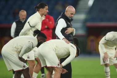 ROME, İtalya - 31.10.2021: STEFANO PIOLI (MIL) İtalyan Serisi 'nde WARM UP AS ROMA - AC MILAN arasında Roma Olimpiyat Stadyumu' nda oynanan bir futbol maçı.
