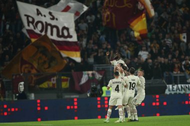 ROME, İtalya - 31.10.2021: IBRAHIMOVIC (MIL) İtalyan Serisi sırasında gol ve kutlama maçı Roma 'daki Olimpiyat stadyumunda ROMA - AC MILAN arasındaki maç.