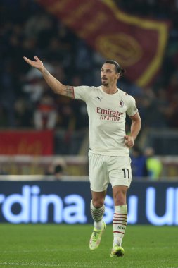 ROME, İtalya - 31.10.2021: IBRAHIMOVIC (MIL) İtalyan Serisi sırasında gol ve kutlama maçı Roma 'daki Olimpiyat stadyumunda ROMA - AC MILAN arasındaki maç.