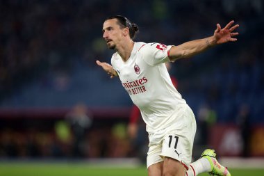 ROME, İtalya - 31.10.2021: IBRAHIMOVIC (MIL) İtalyan Serisi sırasında gol ve kutlama maçı Roma 'daki Olimpiyat stadyumunda ROMA - AC MILAN arasındaki maç.