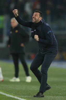 ROME, İtalya - 22.12.2021: D 'AVERSA (COACH SAMP) İtalyan Serisi A futbol karşılaşması sırasında Roma Olimpiyat Stadyumu' nda AS ROMA - UC SAMPDORIA