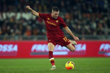 ROME, İtalya - 22.12.2021: JORDAN VERETOut (AS ROMA) İtalyan Serisi sırasında Roma Olimpiyat Stadyumu 'nda AS ROMA - UC SAMPDORIA arasında oynanan futbol karşılaşması