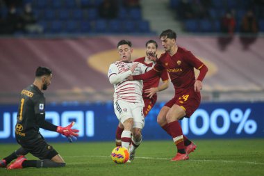 ROME, İtalya - 06.01.2022: İtalyan Serisi sırasında Roma Olimpiyat Stadyumu 'nda SS AS ROMA - S CAGLIARI arasında oynanan futbol maçı