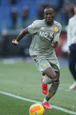 ROME, İtalya - 05.02.2022: YEBOAH (GEN) İtalyan Serisi sırasında Roma Olimpiyat Stadyumu 'nda AS ROMA - GENOA FC arasında oynanan futbol maçı