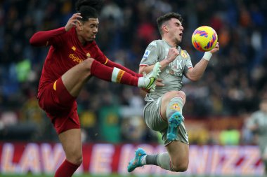 ROME, İtalya - 05.02.2022: CRIS SMALLING (AS ROMA), AMIRI İtalyan Serisi sırasında Roma 'daki Olimpiyat stadyumunda AS ROMA - GENOA FC arasında oynanan futbol maçı