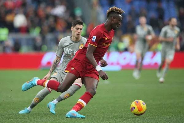 ROME, İtalya - 05.02.2022: TAMMY ABRAHAM (AS ROMA) İtalyan Serisi sırasında Roma 'daki Olimpiyat stadyumunda AS ROMA - GENOA FC arasında oynanan futbol maçı