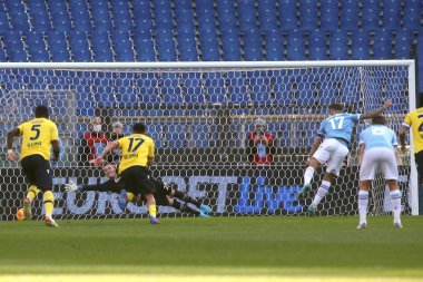 ROME, İtalya - 12.02.2022: CIRO IMMOBILE (LAZIO) İtalyan Serisi sırasında PENALTY 'yi yakaladı.