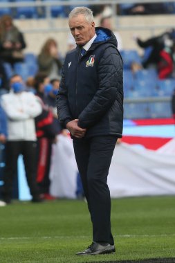 Roma, İtalya - 13.02 2022: KIERAN CROWLEY (ITALY) 2022 Guinness Altı Milletler Test Maçı sırasında Roma 'daki Olimpiyat Stadyumu' nda İngiltere 'ye karşı.