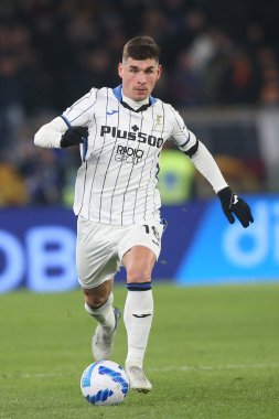 ROME, İtalya - 05.03.2022: İtalya Serisi sırasında MALINOVSKYI (ATA), Roma Olimpiyat Stadyumu 'nda SS AS ROMA - S ATALANTA arasında oynanan bir futbol karşılaşması