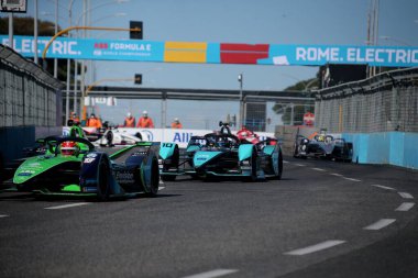 Roma, İtalya - 10.04 2022: Sam Bird Jaguar TCS Racing ABB ForMULA E, FIA WORLD CHAMPIONSHIP 2022 ROME E-PRIX RACE
