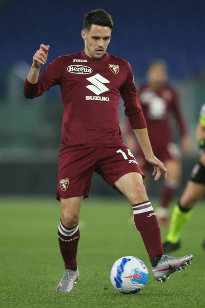 ROME, İtalya - 16.04.2022: BREKALO, İtalya Serie A futbol karşılaşması sırasında Roma Olimpiyat Stadyumu 'nda SS LAZIO-TORINO FC arasında maç yapıyor