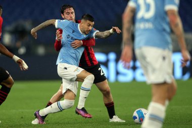 ROME, İtalya - 24.04.2022: ZACCAGNI (LAZIO), CALABRIA (MIL) İtalyan Serisi sırasında SS LAZIO - AC MILAN arasında Roma Olimpiyat Stadyumu 'nda oynanan karşılaşma