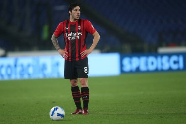 ROME, İtalya - 24.04.2022: TONALI (MIL) İtalyan Serisi sırasında Roma Olimpiyat Stadyumu 'nda SS LAZIO-AC MILAN arasında oynanan futbol maçı