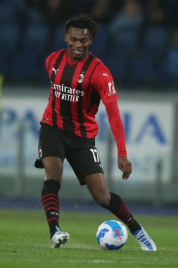 ROME, İtalya - 24.04.2022: LEAO (MIL) İtalyan Serisi sırasında Roma Olimpiyat Stadyumu 'nda SS LAZIO-AC MILAN arasında oynanan futbol maçı