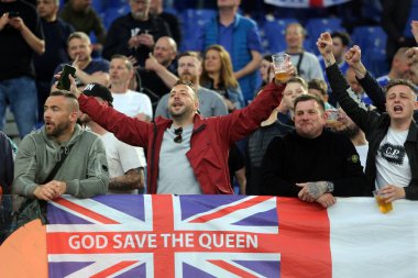 ROME, ITALY - 05.05.2022: Leicesters taraftarları Roma 'daki Olimpiyat Stadyumu' nda oynanan UEFA Avrupa Konferans Ligi yarı final karşılaşmasını bekliyorlar.