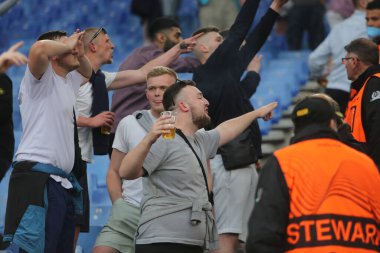 ROME, ITALY - 05.05.2022: Leicesters taraftarları Roma 'daki Olimpiyat Stadyumu' nda oynanan UEFA Avrupa Konferans Ligi yarı final karşılaşmasını bekliyorlar.