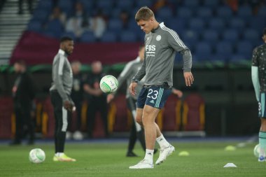 ROME, ITALY - 05.05.2022: Leicester, UEFA Avrupa Konferans Ligi yarı final karşılaşması öncesinde Roma 'daki Olimpiyat Stadyumu' nda Roman - Leicester City maçında ısındı.