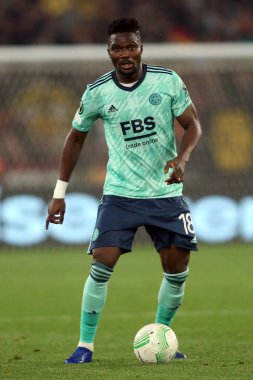 ROME, ITALY - 05.05.2022: Daniel Amartey (Leicester) UEFA Avrupa Konferans Ligi yarı final karşılaşması sırasında Roma 'daki Olimpiyat Stadyumu' nda Roma v Leicester City.