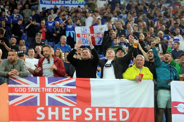 ROME, ITALY - 05.05.2022: Leicesters taraftarları Roma 'daki Olimpiyat Stadyumu' nda oynanan UEFA Avrupa Konferans Ligi yarı final karşılaşmasını bekliyorlar.