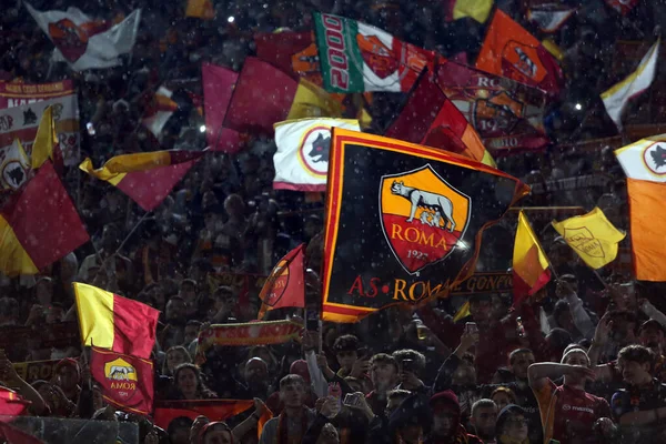 Roma Italia 2022 Flags Roma Fans Durante Partido Semifinales Uefa —  Fotos de Stock