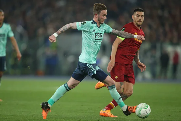 ROME, ITALY - 05.05.2022: James Maddison (Leicester) UEFA Avrupa Konferans Ligi yarı final karşılaşması sırasında Roma 'daki Olimpiyat Stadyumu' nda Roma v Leicester City.