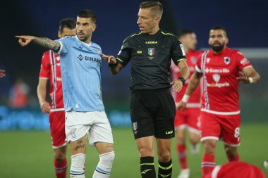 ROME, İtalya - 07.05.2022: İtalyan Serisi sırasında REFEREE MASSA ve ZACCAGNI, Roma Olimpiyat Stadyumu 'nda SS LAZIO - S SAMPDORIA GENOA arasında oynanan futbol maçı.