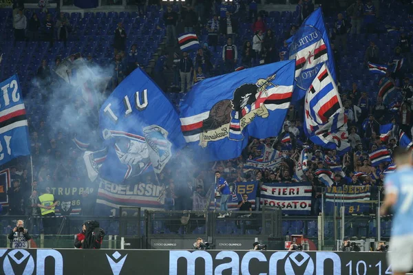 ROME, İtalya - 07.05.2022: İtalya Serisi sırasında SS LAZIO-S SAMPDORIA GENOA arasında Roma Olimpiyat Stadyumu 'nda oynanan futbol maçı.