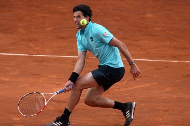 ROME, ITALY - 09 Mayıs 2022 tarihinde İtalya 'nın Foro Italico kentinde oynanan Internazionali BNL D' Italia 'da oynanan maçta, İtalyan F. Fognini' ye karşı forehand oynadı..
