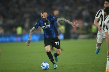 ROME, İtalya - 11.05.2022: FC JUVENTUS TURIN 'e karşı FC INTERNAZIONALE MILAN' ın Roma 'daki Olimpiyat Stadyumu' nda oynanan İtalya Kupası Finali 2022 Kupası 'nda eylem halindedir.