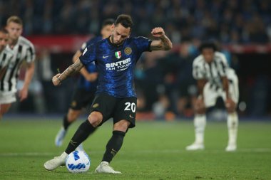 ROME, İtalya - 11.05.2022: FC JUVENTUS TURIN 'e karşı FC INTERNAZIONALE MILAN' ın Roma 'daki Olimpiyat Stadyumu' nda oynanan İtalya Kupası Finali 2022 Kupası 'nda eylem halindedir.
