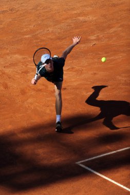 ROME, ITALY - 12.05.2022: F.KRAJINOVIC (SRB), 12 Mayıs 2022 tarihinde İtalya 'nın Foro Italico şehrinde oynanan Internazionali BNL D' Italia 'da oynanan tek kişilik tur karşılaşmasında J.SINNER (ITALY) ile oynamıştır..