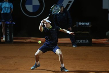 ROME, ITALY - 14.05.2022: NOVAK DJOKOVIC (SRB), 13 Mayıs 2022 tarihinde İtalya 'nın Foro Italico şehrinde oynanan Internazionali BNL D' Italia yarı final karşılaşmasında CASPER RUUD (NOR) ile oynamıştır..