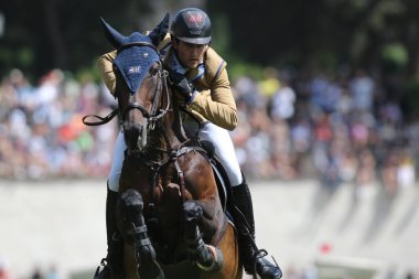 ROME, İtalya - 29.05.2022: NICOLA FHIPPAERTS Piazza di Siena - 89 CSIO ROMA 2022, ROMA ROLEX GRAND PRIX, iki tur yarışması.