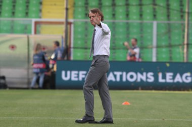 ROME, İtalya - 07.06.2022: MANCINI ROBERTO UEFA Uluslar Ligi 2023 futbol karşılaşmasından önce İtalya ile Hungary arasında oynanan Orogel Stadyumu-Dino Manuzzi maçı, 07 Haziran 2022.