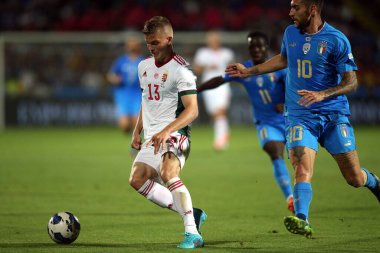 ROME, İtalya - 07.06.2022: ANDRAS SCHAFER (HUN), LORENZO PELLEGRINI (ITALY) UEFA Milletler Ligi 2023 'te İtalya ile HUngary arasındaki maç sırasında Cesena' da Orogel Stadyumu-Dino Manuzzi, 07 Haziran 2022.