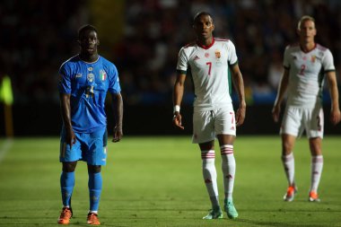 ROME, İtalya - 07.06.2022: WILFRIED GNONTO (ITALY), LOIC NEGO (HUN) UEFA Uluslar Ligi 2023 futbol karşılaşması sırasında İtalya ile Hungary arasındaki Orogel Stadyumu-Dino Manuzzi maçında Cesena, 07 Haziran 2022.