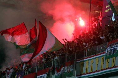 ROME, İtalya - 07.06.2022: HUNGARIAN FANS UEFA Milletler Ligi 2023 futbol karşılaşması sırasında İtalya ile HUngary arasında oynanan Orogel Stadyumu-Dino Manuzzi maçı, 07 Haziran 2022.