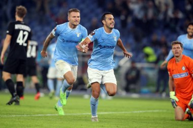 Roma, İtalya 13.10.2022: Lazio 'lu Pedro golü 2-1 attı ve UEFA Avrupa Ligi 2022 / 2023 Grup f, 4. gün, S.S. Lazio - Sturm Graz maçını 13 Ekim 2022' de Roma Olimpiyat Stadyumu 'nda kutladı.