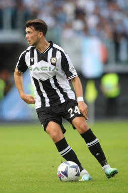 Roma, İtalya 16.10.2022: Udinese 'li Lazar Samarciç, 16 Ekim 2022' de İtalya 'nın başkenti Roma' da SS Lazio ile Udinese Calcio arasında oynanan Serie A karşılaşmasında eylem halinde..