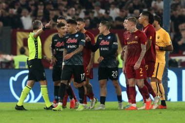 Roma, İtalya 23.10.2022: İtalya Futbol Şampiyonası Serie A 2022-2023, İtalya 'nın başkenti Roma' da bulunan Olimpiyat Stadyumu 'nda AS Romanlar ve Napoli Calcio arasında oynanan karşılaşma..