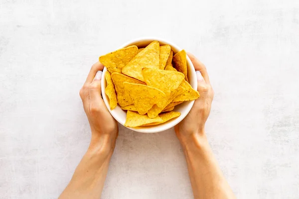 Mexicana comida nachos chips en bowl vista superior —  Fotos de Stock