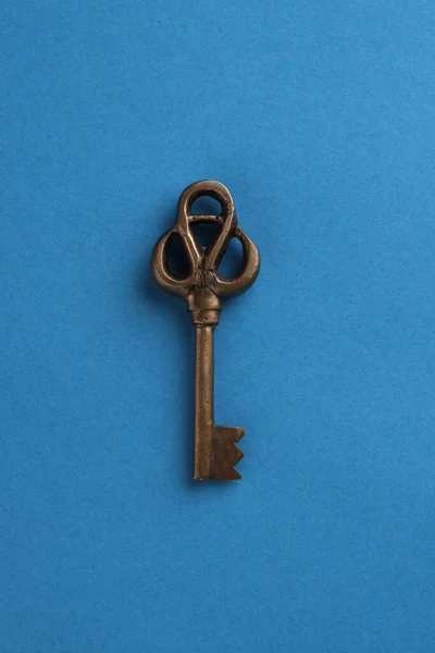 Brass Vintage Key Blue Base — 스톡 사진